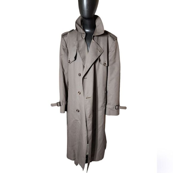 Christain Dior   - Picture 4 of 16